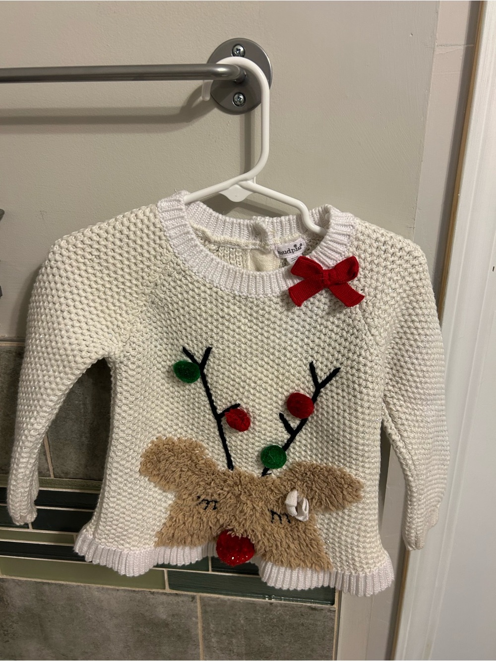 Mud Pie adorable winter Knit Reindeer Sweater with Red Bow